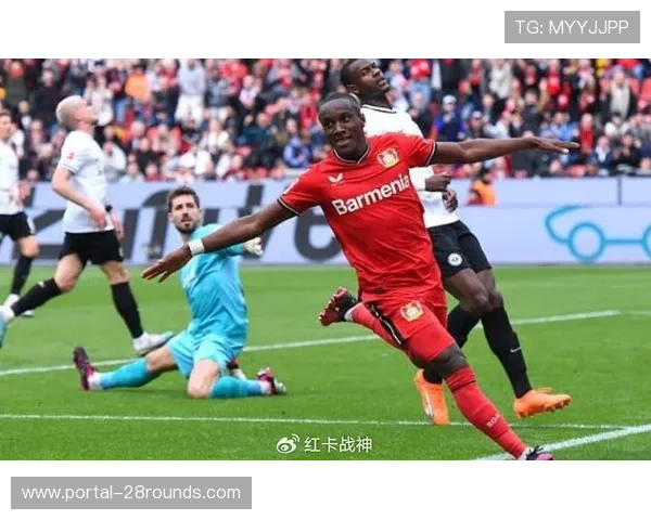 门兴格拉德巴赫主场氛围热烈，助威声势浩大